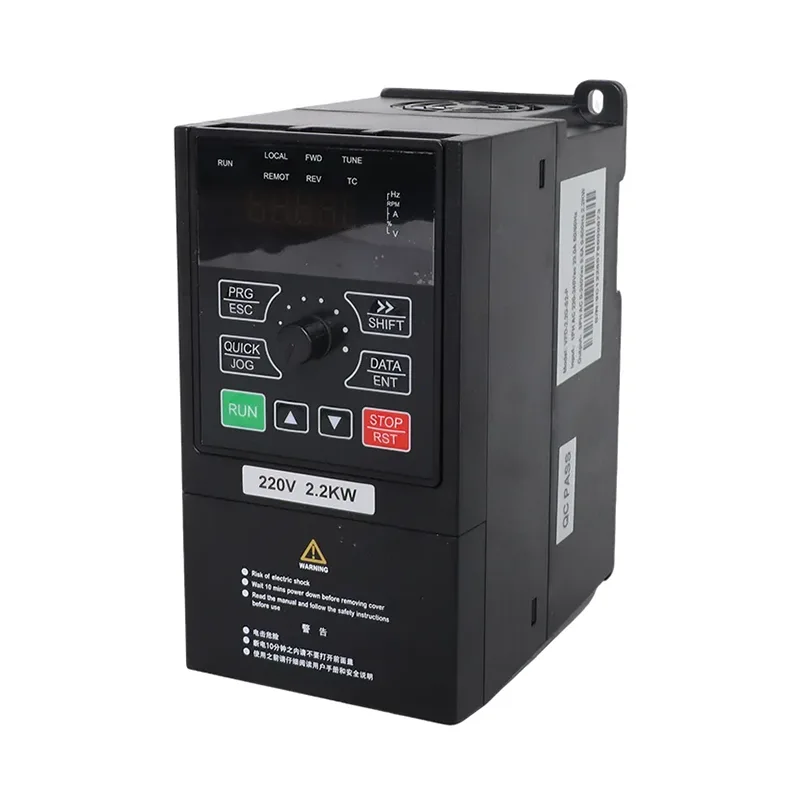 0.75-2.2kW 単相 230V ソーラー ポンプおよび汎用インバーター VFD